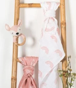 Jollein Bijtring Deer - Pale Pink -Babyartikelen Winkel 1036x1200