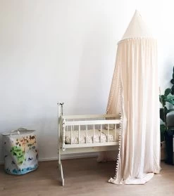 By Baboo Klamboe Baby 245cm - Crème - Katoen - Pompons -Babyartikelen Winkel 1063x1200 5