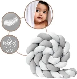 Bedbumper - Bedomrander - Bedbumper Ledikant - Bedbumper Gevlochten - Boxomrander - Babykamer Accessoires - 3 Meter - Katoen - Grijs/wit -Babyartikelen Winkel 1173x1200 3