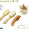 UpGreen® - Baby Verzorgingsset – Baby Borstel – Baby Borstel Set - Kraamcadeau – Baby Manicureset - Baby Verzorgingsproducten – Baby Borstel En Kam – Baby Kam – Baby Borstel Hout – Baby Haarborstel – Baby Borstel Geitenhaar