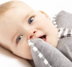 Love To Dream™ Babyslaapzak Swaddle Up™ - Inbakeren - Baby 3-6 Maanden - 6-8.5 Kg - All Season - Grijs 30 Love To Dream™ Babyslaapzak Swaddle Up™ - Inbakeren - Baby 3-6 Maanden - 6-8.5 Kg - All Season - Grijs -Babyartikelen Winkel 1200x1123 7