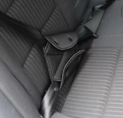 Merkloos Auto Gordel Beschermer - Gordelhoes - Autogordel Bescherming - Gordelbeschermer - Nekbeschermer Kind - Gordelbeschermhoes - Nekkussen / Neksteun 9 Merkloos Auto Gordel Beschermer - Gordelhoes - Autogordel Bescherming - Gordelbeschermer - Nekbeschermer Kind - Gordelbeschermhoes - Nekkussen / Neksteun -Babyartikelen Winkel 1200x1155 1