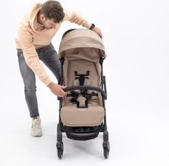 Hamilton By Yoop X1 Plus Buggy – Nieuw, Hoger, Uitgebreider 2023 Model – Premium Stroller Met One Hand Folding Technologie – Kaki – Lichte, Verstelbare En Wendbare Kinderwagen Met Vele Gemakken -Babyartikelen Winkel 1200x1174 5
