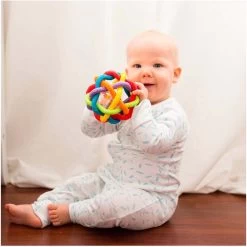Playgro Buigbare Bendy Ball - Grijp- En Bijtspeelgoed - Incl Rammelaar - Activiteitenbal -Babyartikelen Winkel 1200x1200 140