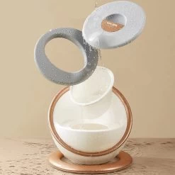 XIORI-SEMS - Plaspotje - Potje Peuter - Potje - WC Verkleiner - WC Potje Peuter - Toilet - Zindelijkheid - Toilettrainer - Wit Met Goud - Design - Jongens En Meisjes - Kraamcadeau – Kraamvisite – Babyshower – Verjaardag - Cadeau - Potje Goud -Babyartikelen Winkel 1200x1200 1504