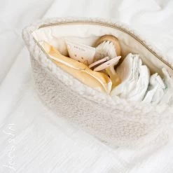 Teddy Etui | Teddy Tasje | Luier Etui | Toilettas | Ecru | Ivy And Soof -Babyartikelen Winkel 1200x1200 239