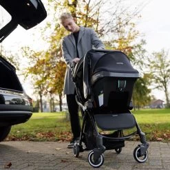 Hamilton By Yoop S1 Plus Buggy Met Monteerbare Zeno Plus Draagwieg - Nieuw En Hoger 2023 Model - Premium Budget Stroller Met One Hand Folding Technologie – Zwart - Licht, Verstelbaar, Wendbaar En Geschikt Van 0 Maanden Tot 4 Jaar – Inclusief Adapter -Babyartikelen Winkel 1200x1200 472