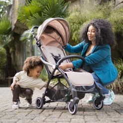 Hamilton By Yoop X1 Plus Buggy – Nieuw, Hoger, Uitgebreider 2023 Model – Premium Stroller Met One Hand Folding Technologie – Kaki – Lichte, Verstelbare En Wendbare Kinderwagen Met Vele Gemakken -Babyartikelen Winkel 1200x1200 551