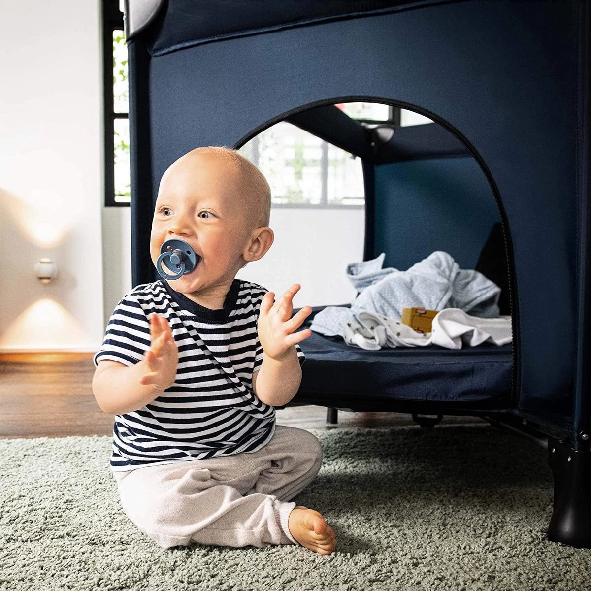 Hauck Dream N Play Plus Campingbedje Set - Met Matras En Muggennet - Navy 5 Hauck Dream N Play Plus Campingbedje Set - Met Matras En Muggennet - Navy - Afbeelding 5