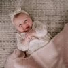 Wiegdeken Wol - Pure Baby Love - Bee - Zacht Roze