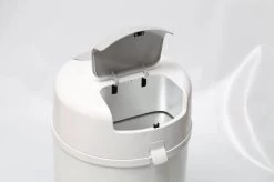 DiaperPail - Soft Grey - Luieremmer Met Speciale Luiersluis - Werkt Met Normale Vuilniszakken -Babyartikelen Winkel 1200x799 73