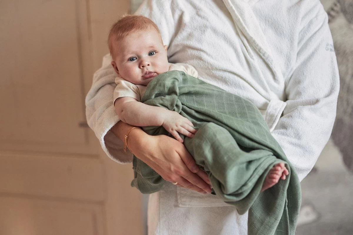 Jollein Hydrofiele Doek Large 115x115cm Bamboe Katoen - Ash Green - 2 Stuks 2 Jollein Hydrofiele Doek Large 115x115cm Bamboe Katoen - Ash Green - 2 Stuks - Afbeelding 2