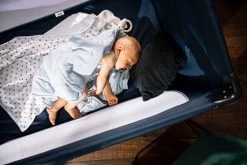 Hauck Dream N Play Plus Campingbedje - Navy 26 Hauck Dream N Play Plus Campingbedje - Navy -Babyartikelen Winkel 1200x800 81