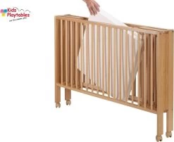 TiSsi® Peuterbed | Babybed Inklapbaar Hout Kleur Blanke Lak| Ledikant |houten Ledikantje | Kinderbed Opvouwbaar | Baby Bed Met Matras Opvouwbaar | Vouwbed | Inklapbare Kinderbed | Wieg | Kinderkamer | Kinderopvang -Babyartikelen Winkel 1200x982