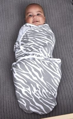 Meyco Herringbone Velvet Wiegdeken - Grijs - 75x100cm -Babyartikelen Winkel 742x1200 5