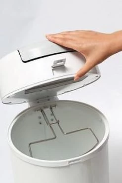 DiaperPail - Clear White - Luieremmer Met Speciale Luiersluis - Werkt Met Normale Vuilniszakken - Luxe Luieremmer - Geen Speciale Cassettes - Geen Geurtjes - Makkelijk Schoon Te Maken - Is Gemaakt Van Aluminium -Babyartikelen Winkel 798x1200 4