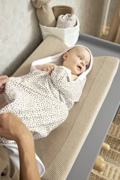 Meyco Commodemand Medium Knots - Offwhite - 26x19xh16cm 8 Meyco Commodemand Medium Knots - Offwhite - 26x19xh16cm -Babyartikelen Winkel 800x1200 152