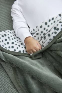 Meyco Reisdeken Fleece Cheetah - Forest Green - 75x100cm -Babyartikelen Winkel 800x1200 247