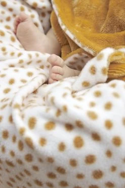 Meyco Reisdeken Fleece Cheetah - Honey Gold - 75x100cm -Babyartikelen Winkel 800x1200 249