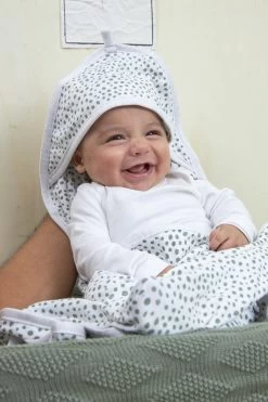 Meyco Badcape Basic Jersey/Cheetah 2-pack - Forest Green - 80x80cm -Babyartikelen Winkel 800x1200 282