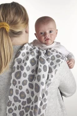 Meyco Panter Swaddle - 3-pack - Hydrofiel - Neutral/grey - 120x120cm -Babyartikelen Winkel 800x1200 308