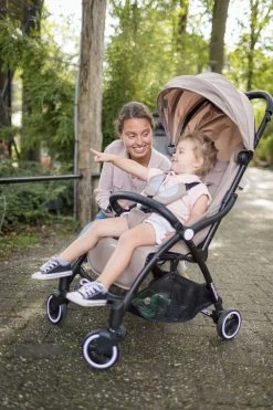 Hamilton By Yoop X1 Plus Buggy – Nieuw, Hoger, Uitgebreider 2023 Model – Premium Stroller Met One Hand Folding Technologie – Kaki – Lichte, Verstelbare En Wendbare Kinderwagen Met Vele Gemakken -Babyartikelen Winkel 800x1200 52