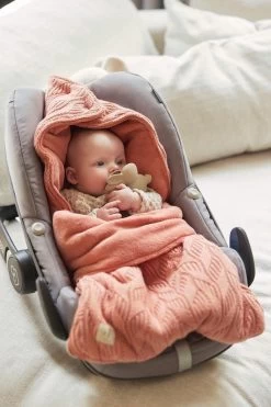 Jollein Voetenzak Voor Autostoel & Kinderwagen - Spring Knit - Rosewood -Babyartikelen Winkel 800x1200 70