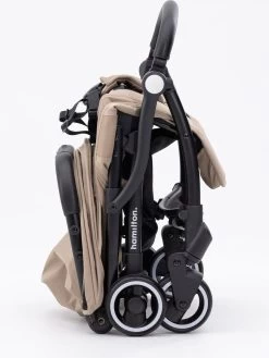 Hamilton By Yoop X1 Plus Buggy – Nieuw, Hoger, Uitgebreider 2023 Model – Premium Stroller Met One Hand Folding Technologie – Kaki – Lichte, Verstelbare En Wendbare Kinderwagen Met Vele Gemakken -Babyartikelen Winkel 901x1200 2